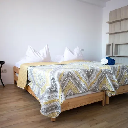 Apartel Vlaste Terrace Apartment *